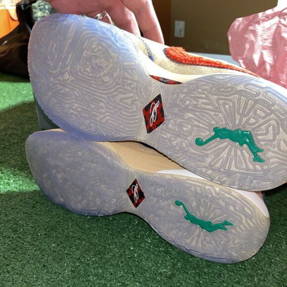 NEW Lebron XX Men's Size 9.5 Sesame/ LT Crimson-Sail DV9090 200 - Picture 7 of 10